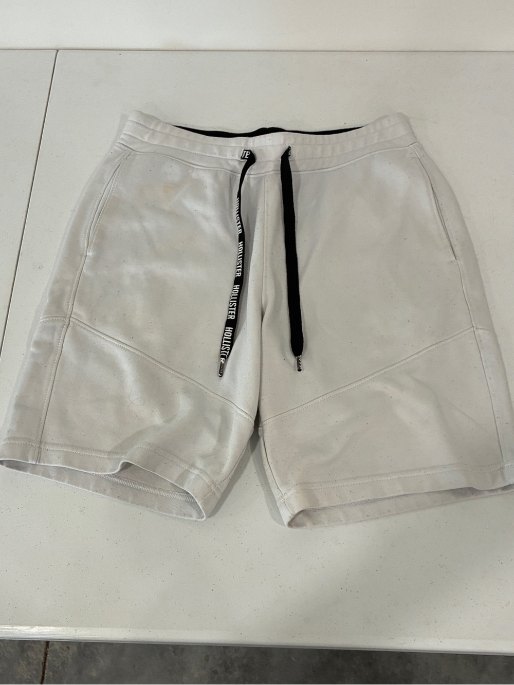 Hollisters Men Fleece Sweat Shorts Off-White Size Small